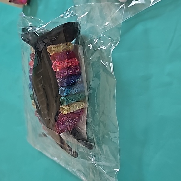 3 items, Pink crystal earrings, rainbow hair clip, Taylor Swift bracelets - Picture 13 of 16